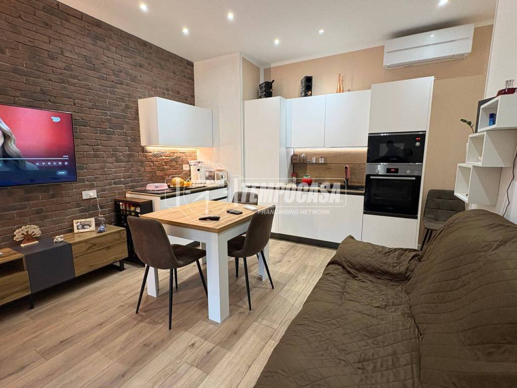 appartamento in vendita a Bergamo in zona Borgo Santa Caterina