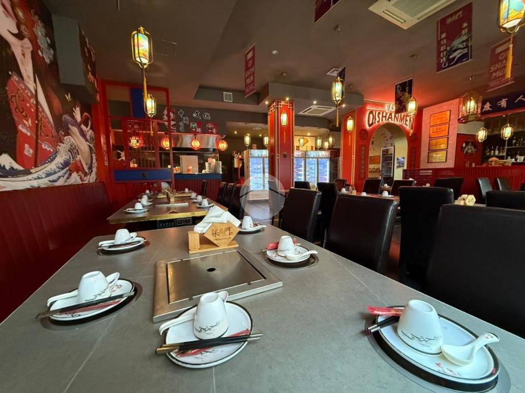 negozio in vendita a Bergamo in zona Bergamo Centro