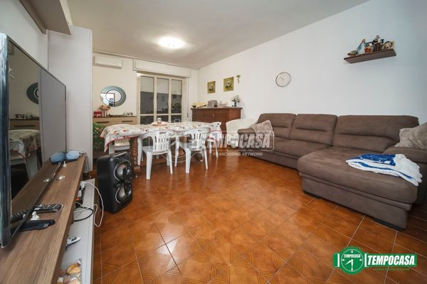 appartamento in vendita a Bergamo in zona Villaggio degli Sposi