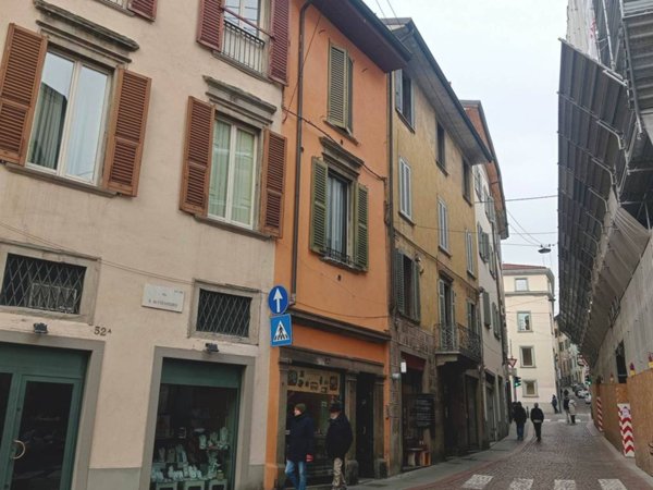 appartamento in vendita a Bergamo in zona Bergamo Centro