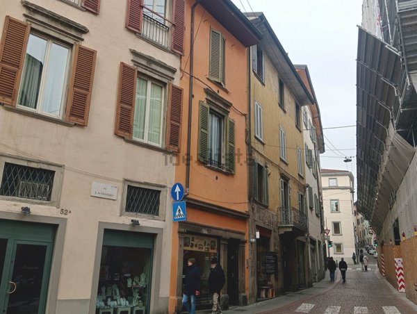 appartamento in vendita a Bergamo in zona Bergamo Centro