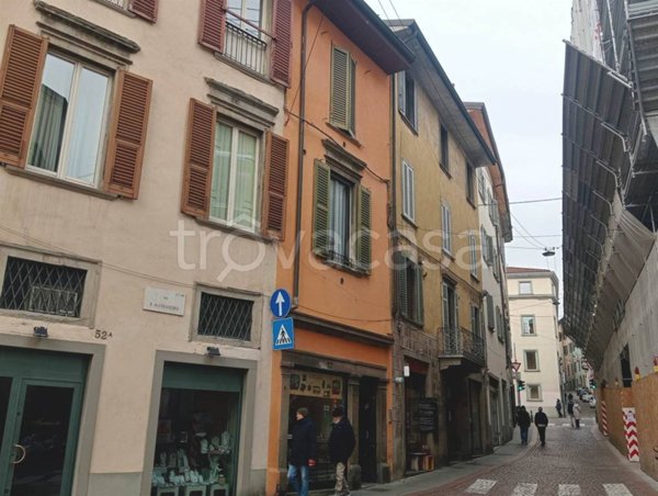appartamento in vendita a Bergamo in zona Bergamo Centro