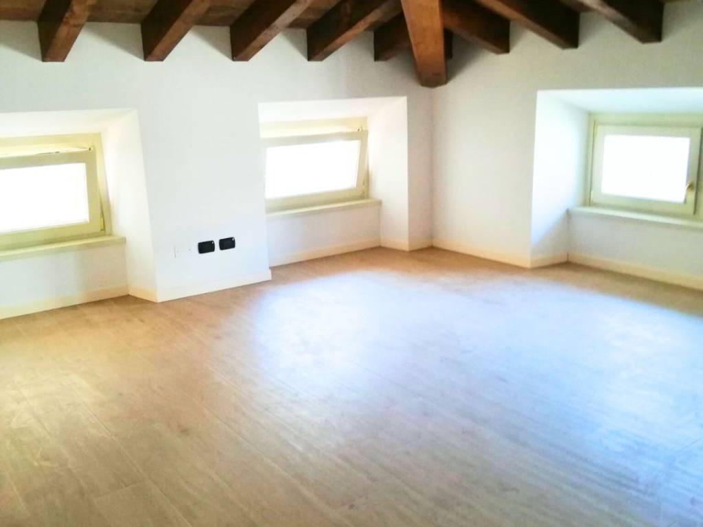 appartamento in vendita a Bergamo in zona Bergamo Centro