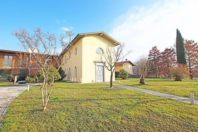 casa indipendente in vendita a Bergamo in zona Redona