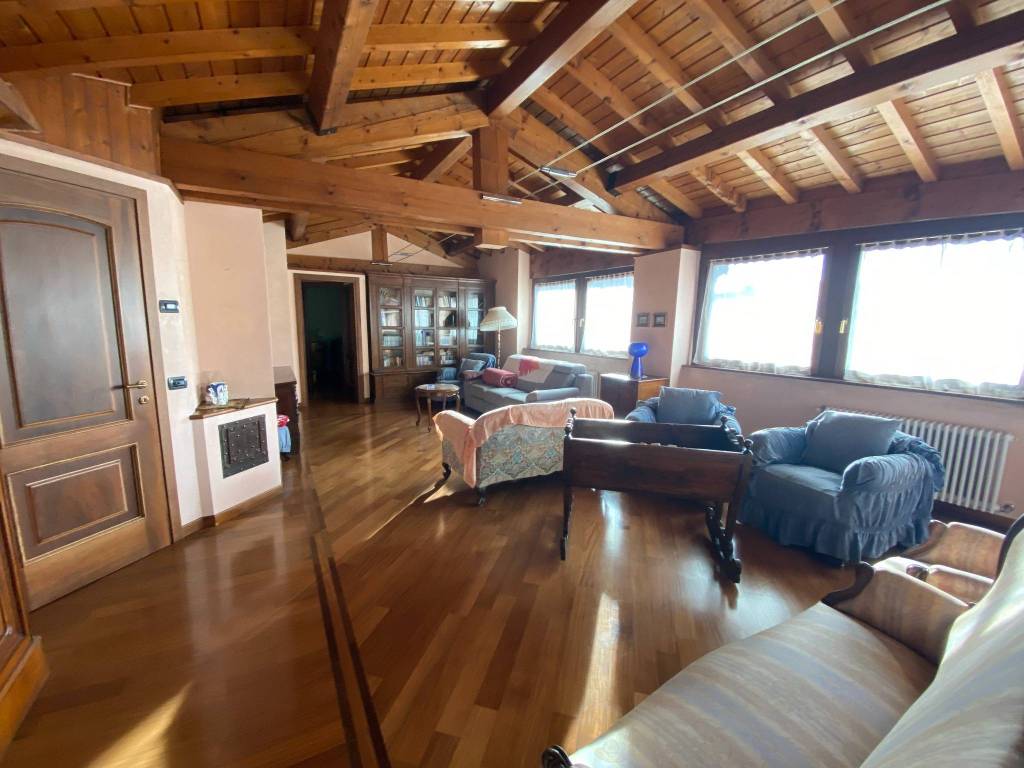 appartamento in vendita a Bergamo in zona Borgo Palazzo