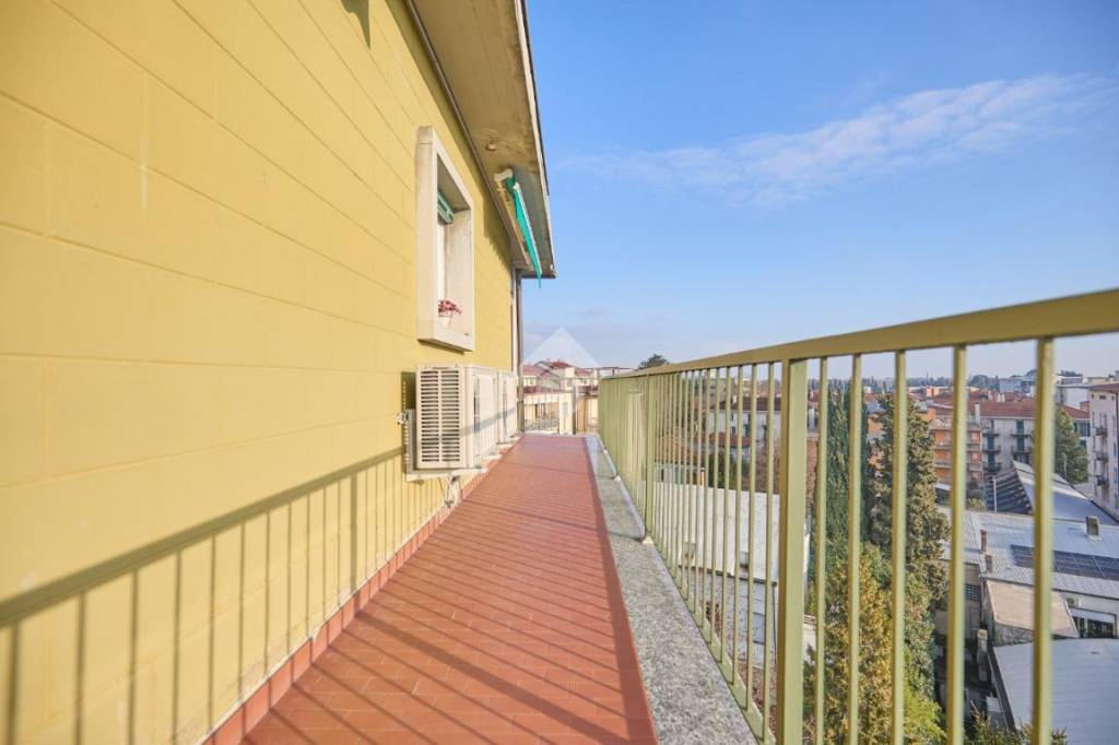 appartamento in vendita a Bergamo in zona Borgo Santa Caterina