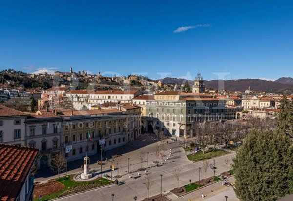 appartamento in vendita a Bergamo in zona Bergamo Centro