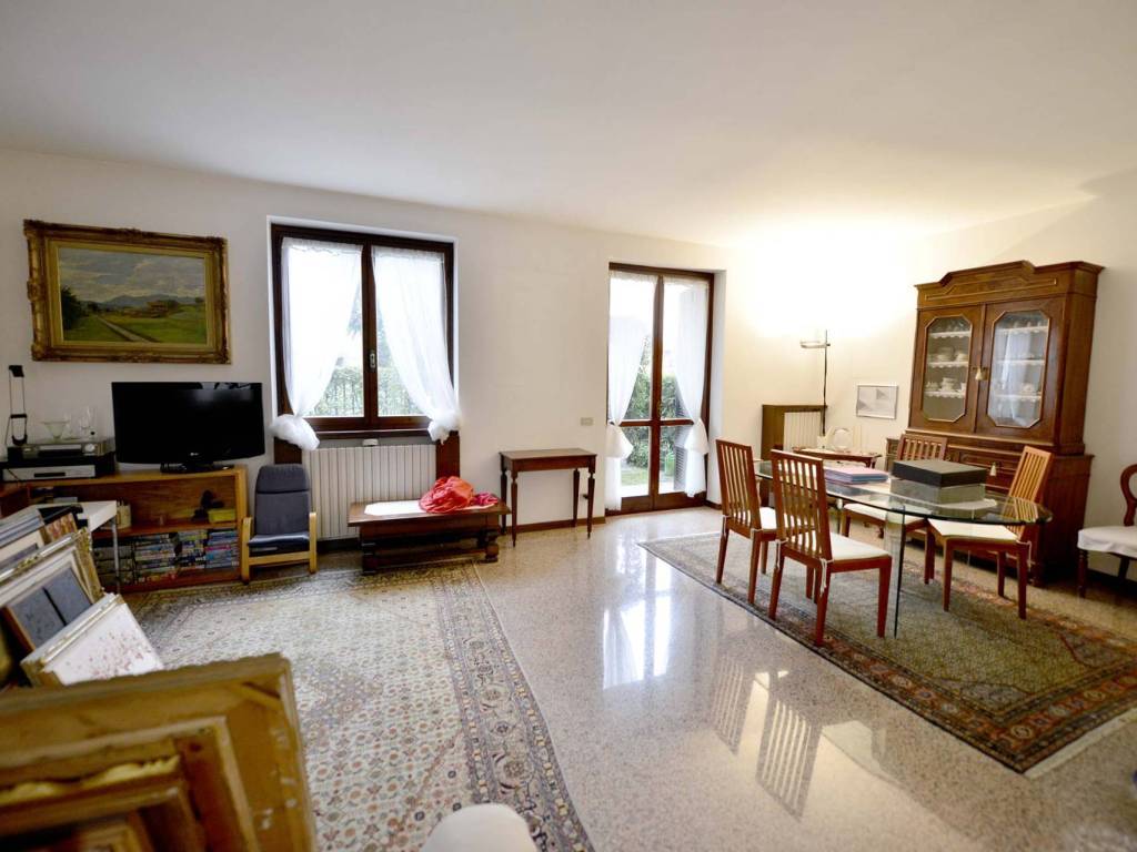 casa indipendente in vendita a Bergamo in zona Città Alta