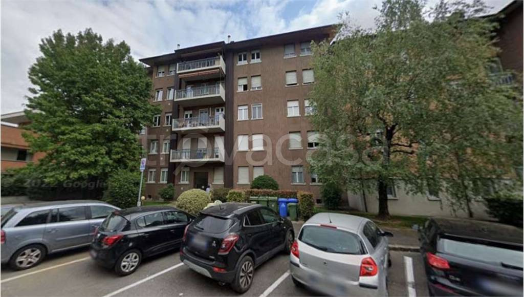 appartamento in vendita a Bergamo in zona Conca Fiorita