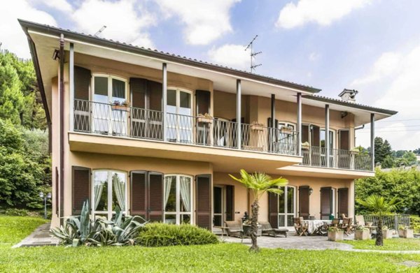 casa indipendente in vendita a Bergamo in zona Conca d'Oro
