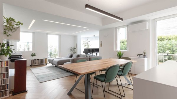 casa indipendente in vendita a Bergamo in zona Valtesse/Valverde