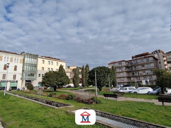 ufficio in vendita a Bergamo in zona Bergamo Centro