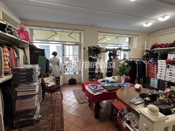 negozio in vendita a Bergamo in zona Borgo Palazzo