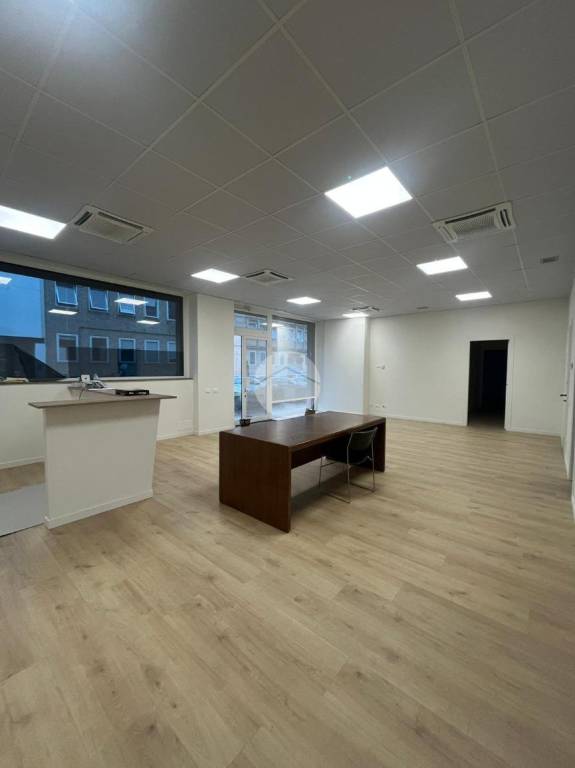 ufficio in vendita a Bergamo in zona Bergamo Centro