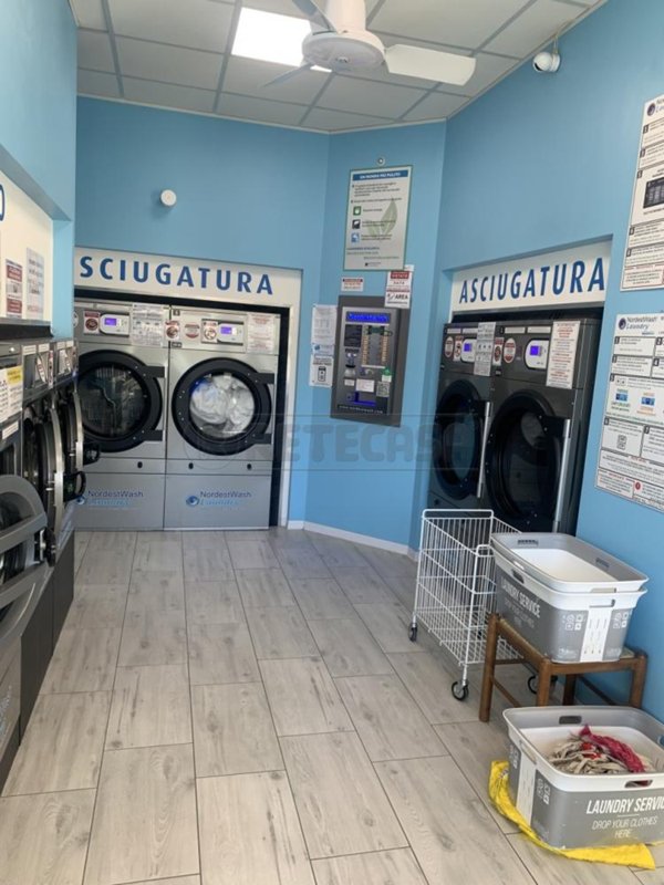 negozio in vendita a Bergamo in zona Boccaleone