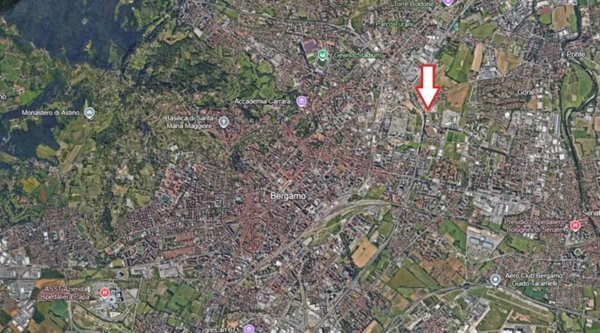 terreno edificabile in vendita a Bergamo in zona Redona