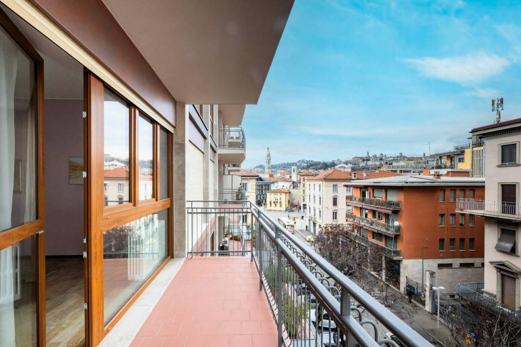 appartamento in vendita a Bergamo in zona Bergamo Centro