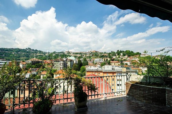 appartamento in vendita a Bergamo in zona Città Alta