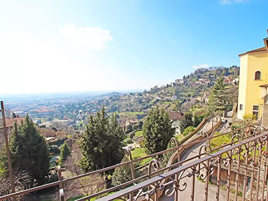casa indipendente in vendita a Bergamo in zona Borgo Canale