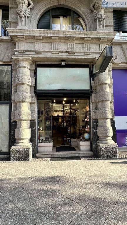 negozio in vendita a Bergamo in zona Città Alta