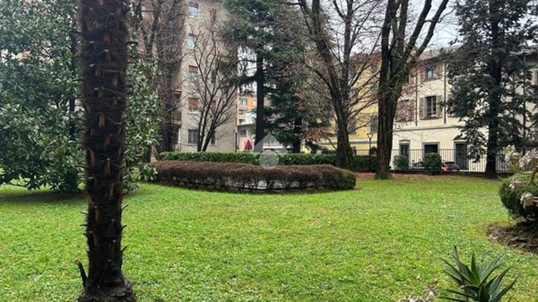 appartamento in vendita a Bergamo in zona Borgo Santa Caterina