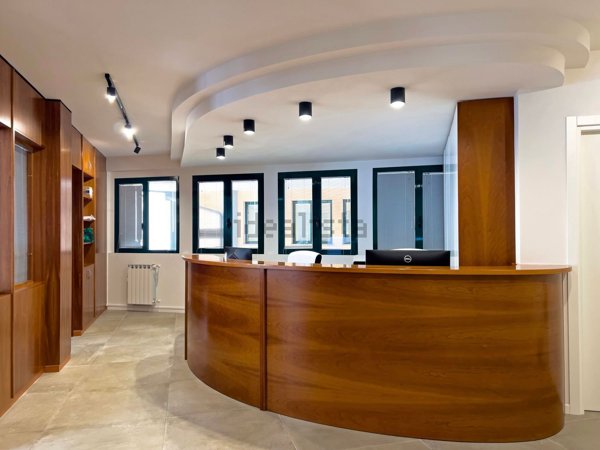 ufficio in vendita a Bergamo in zona Loreto