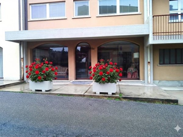 intera palazzina in vendita a Bergamo in zona Valtesse/Valverde