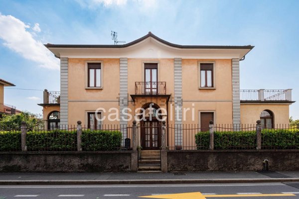 casa indipendente in vendita a Bergamo in zona Conca d'Oro