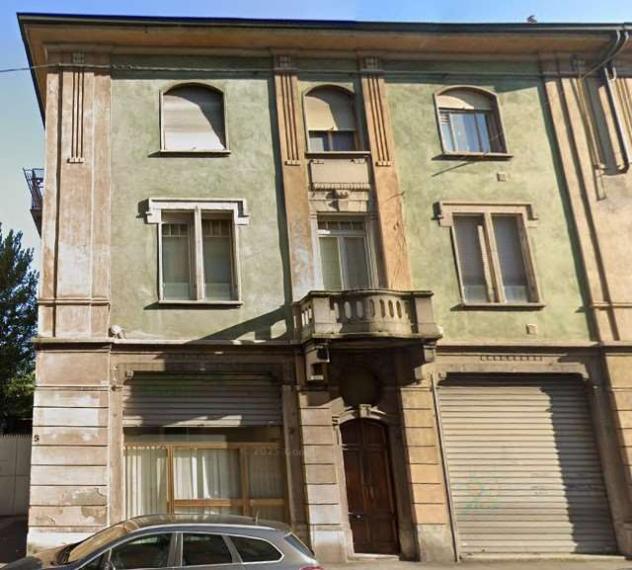 negozio in vendita a Bergamo in zona Borgo Palazzo