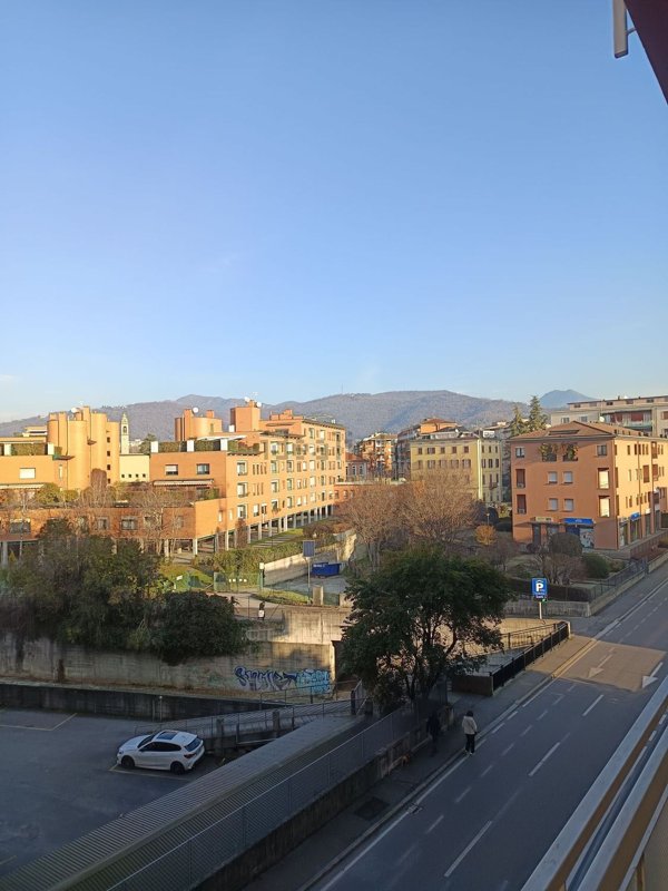 appartamento in vendita a Bergamo in zona Borgo Santa Caterina