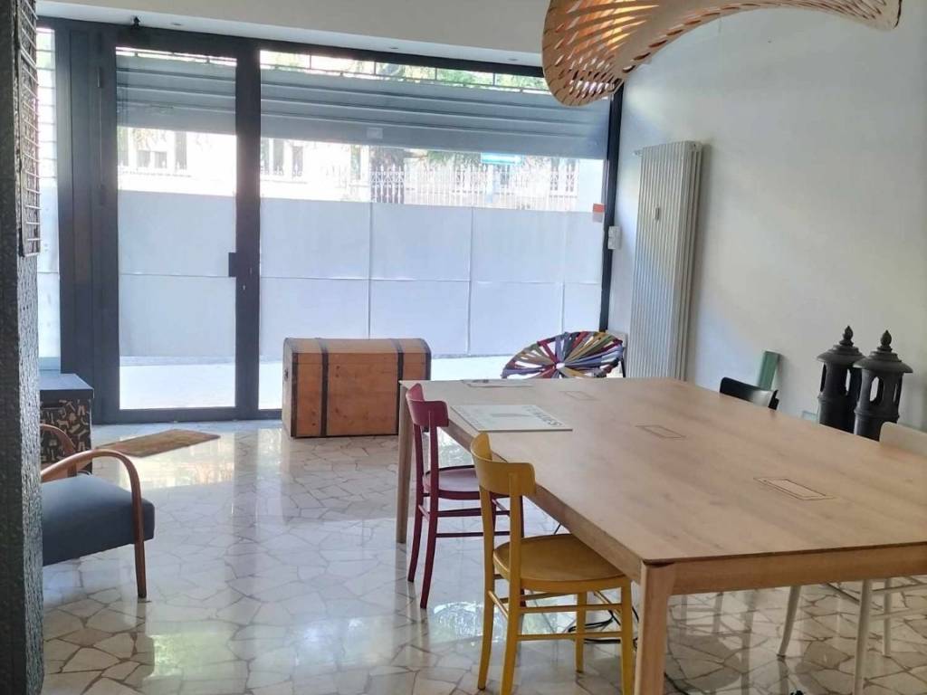 ufficio in vendita a Bergamo in zona Longuelo