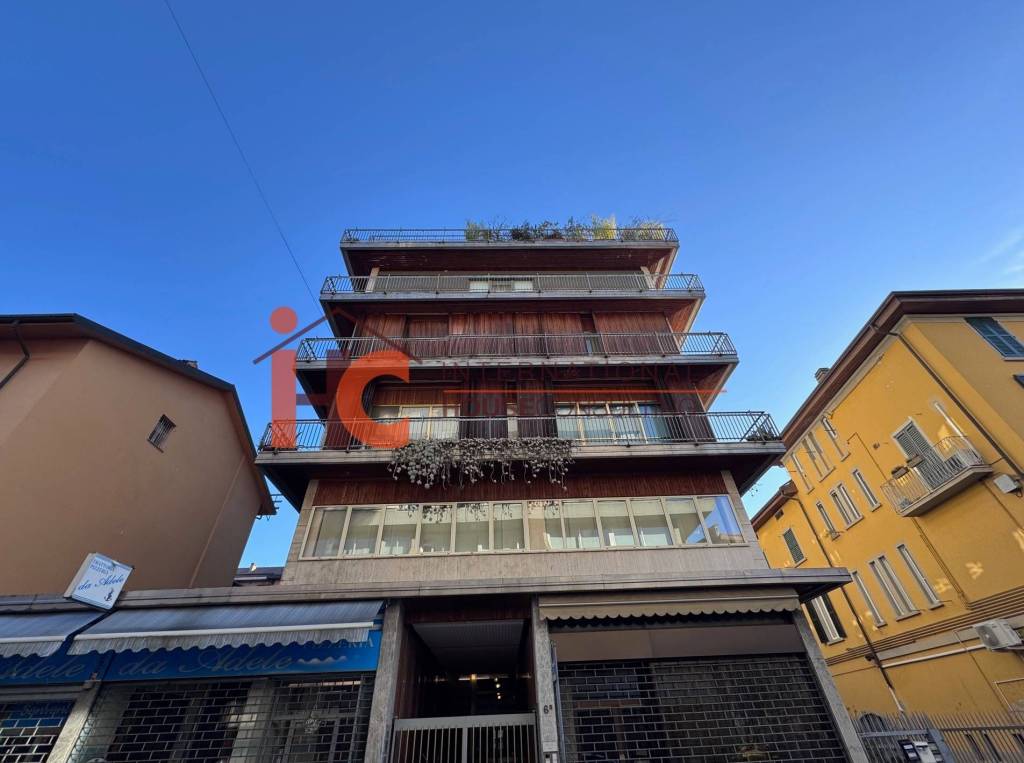 ufficio in vendita a Bergamo in zona Bergamo Centro