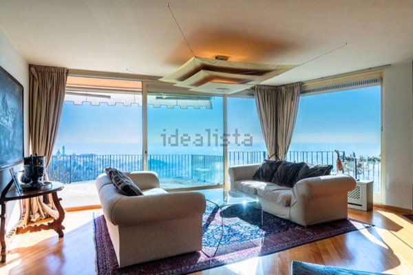 casa indipendente in vendita a Bergamo in zona Città Alta