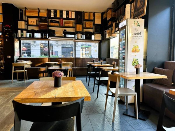 negozio in vendita a Bergamo in zona Borgo Palazzo