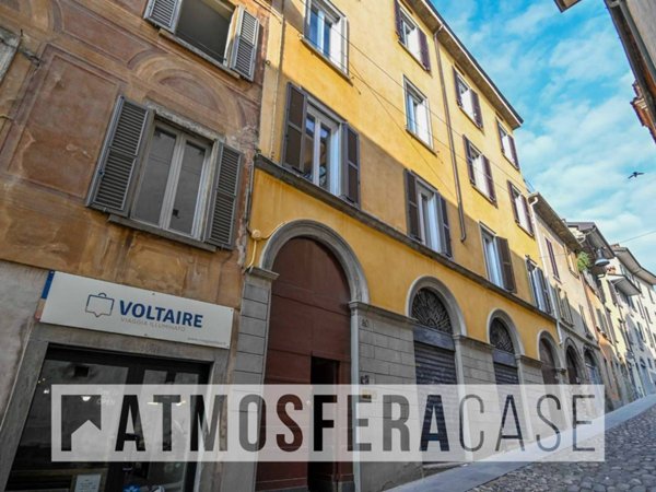 appartamento in vendita a Bergamo in zona Borgo Pignolo