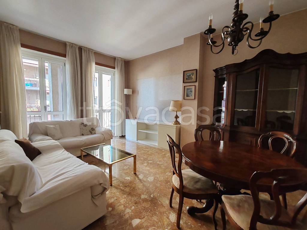 appartamento in vendita a Bergamo in zona Borgo Santa Caterina