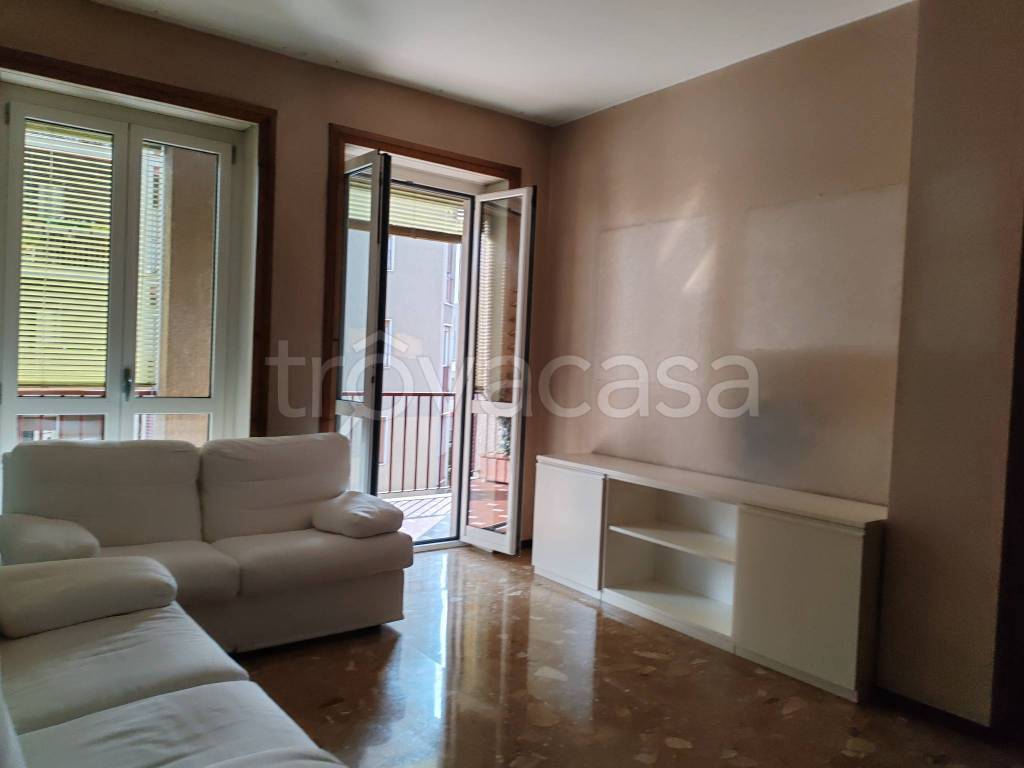 appartamento in vendita a Bergamo in zona Borgo Santa Caterina