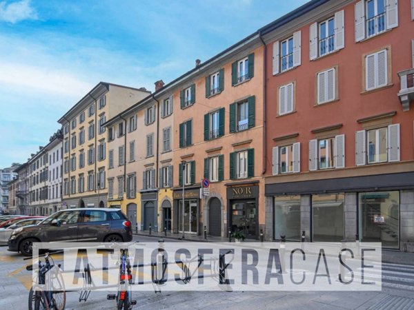 appartamento in vendita a Bergamo in zona Borgo Pignolo