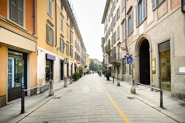 appartamento in vendita a Bergamo in zona Bergamo Centro