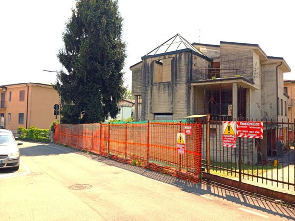 casa indipendente in vendita a Bergamo in zona Monterosso