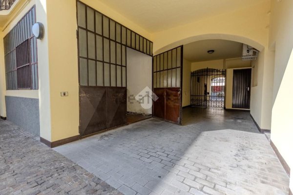 negozio in vendita a Bergamo in zona Borgo Santa Caterina