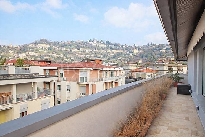 appartamento in vendita a Bergamo in zona Conca d'Oro