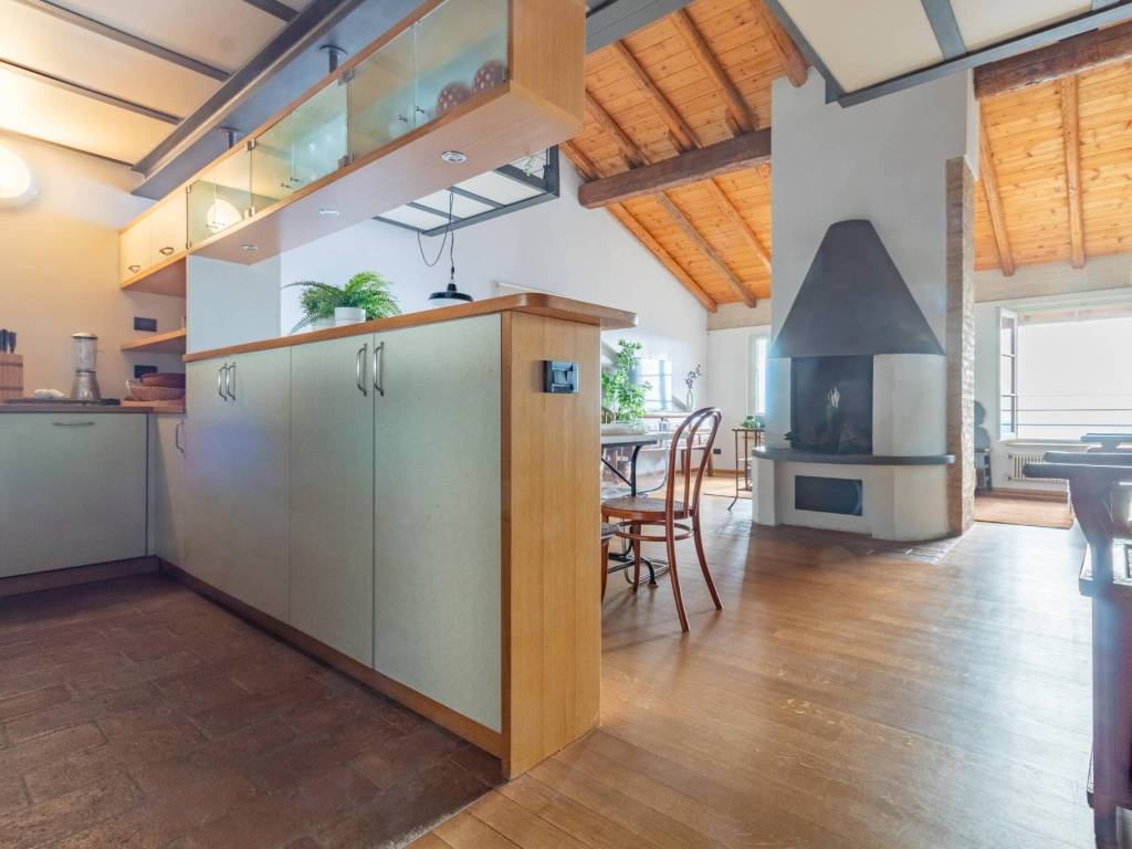 appartamento in vendita a Bergamo in zona Città Alta