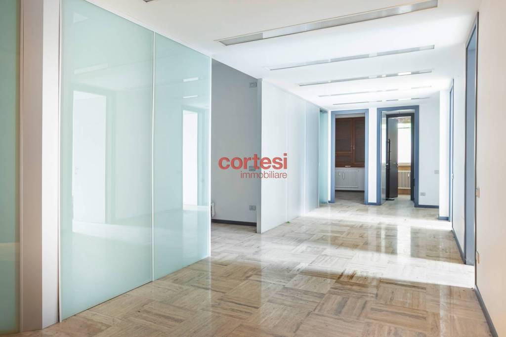 ufficio in vendita a Bergamo in zona Città Alta