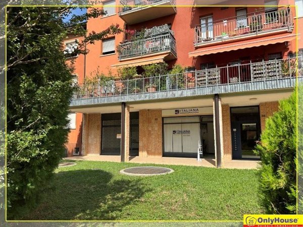 negozio in vendita a Bergamo in zona Longuelo