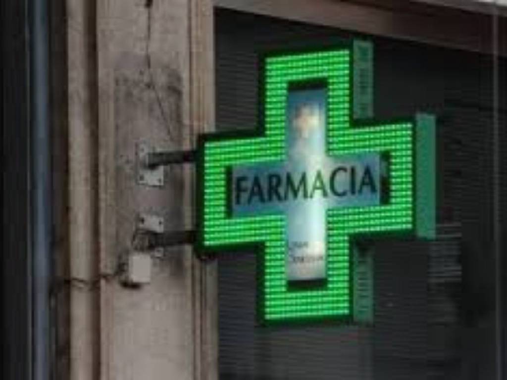 negozio in vendita a Bergamo in zona Borgo Palazzo