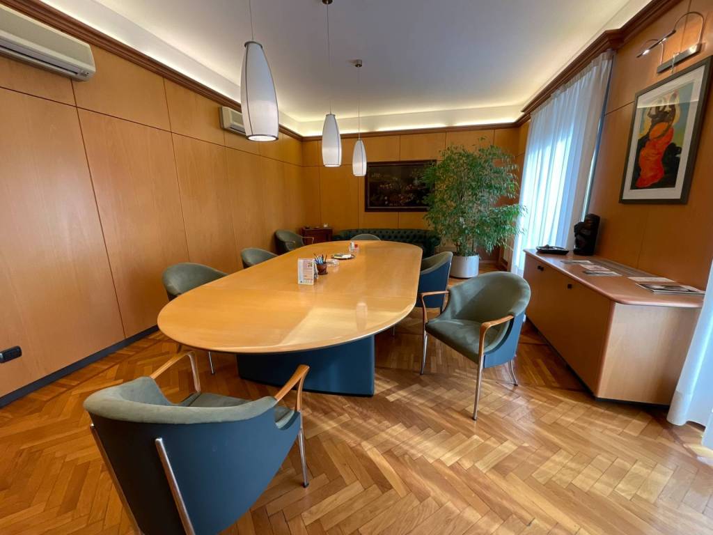 ufficio in vendita a Bergamo in zona Bergamo Centro