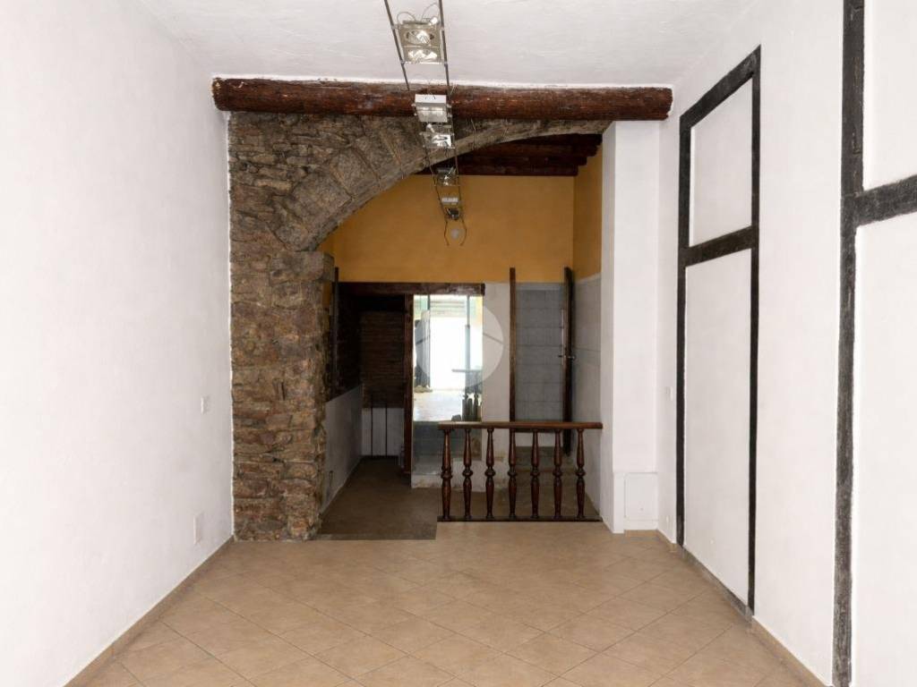 negozio in vendita a Bergamo in zona Redona