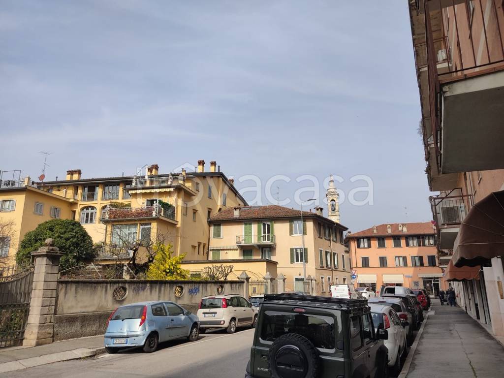 appartamento in vendita a Bergamo in zona Borgo Santa Caterina