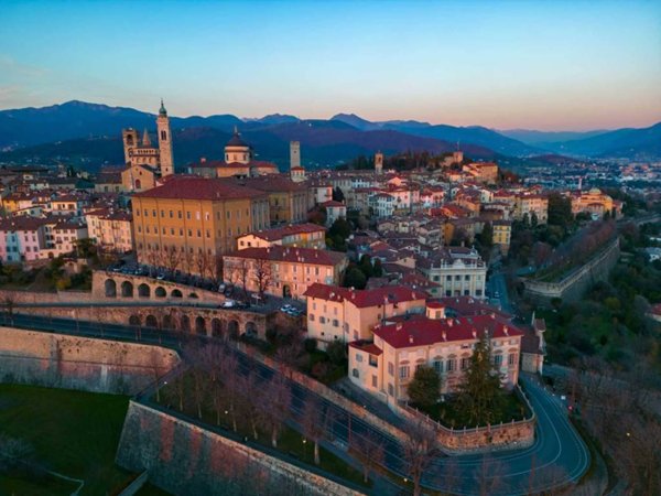 appartamento in vendita a Bergamo in zona Città Alta